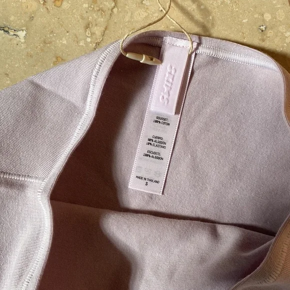 SKIMS WOMENS BRIEFS . Small . Iris Mica - Picture 3 of 3